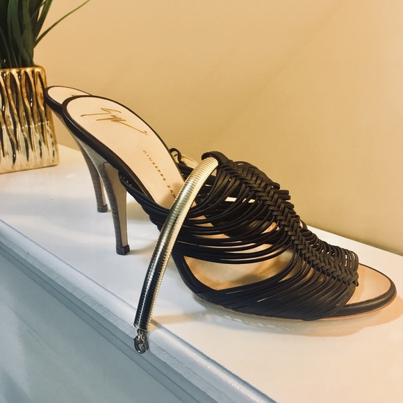 Brand new Giuseppes - Picture 4 of 6